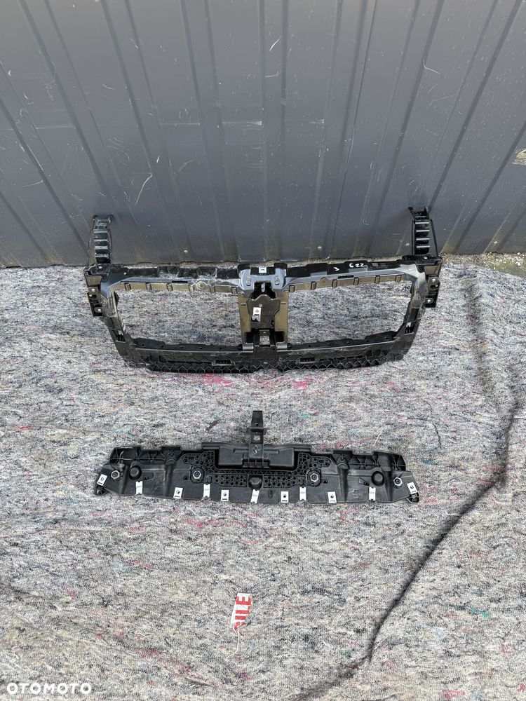 ELEMENTY PASA PRZEDNIEGO BMW G22 G24 G26 - 1