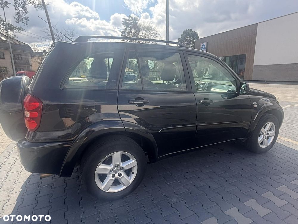 Toyota RAV4 2.0 D-4D 4x4 - 6