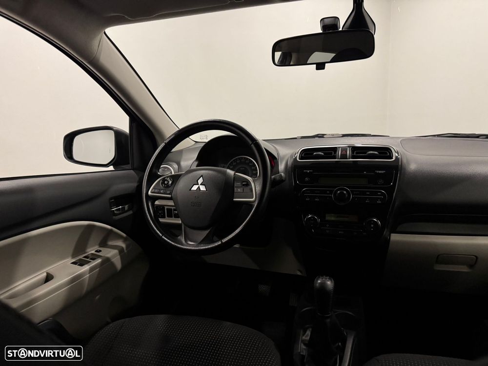 Mitsubishi Space Star 1.2 Intense - 28