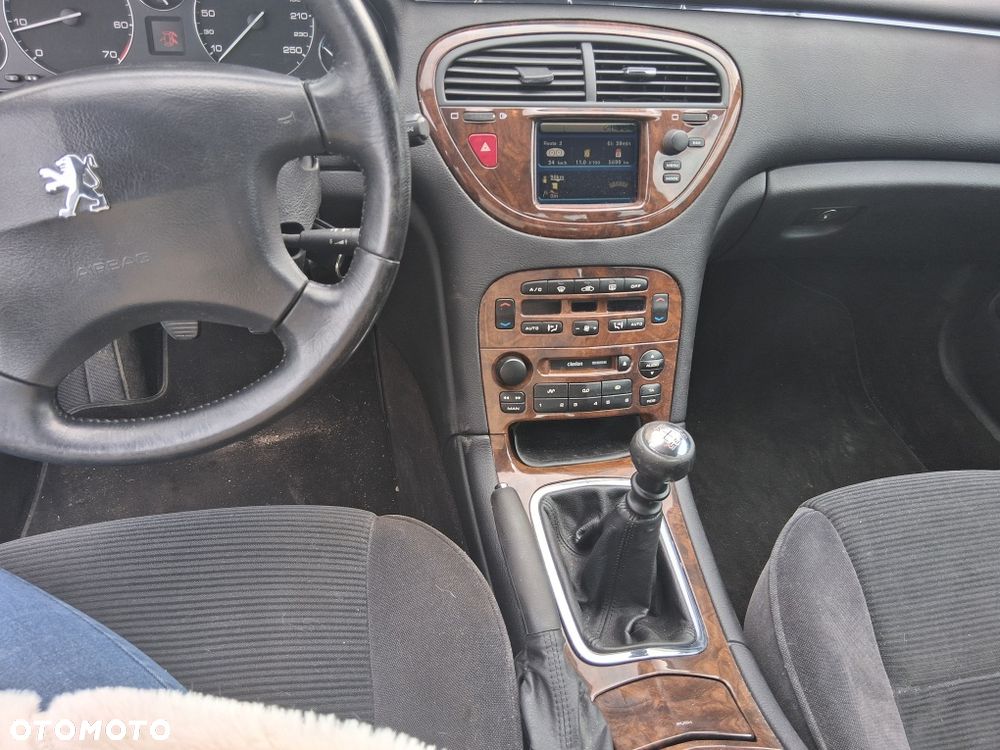 Peugeot 607 - 7