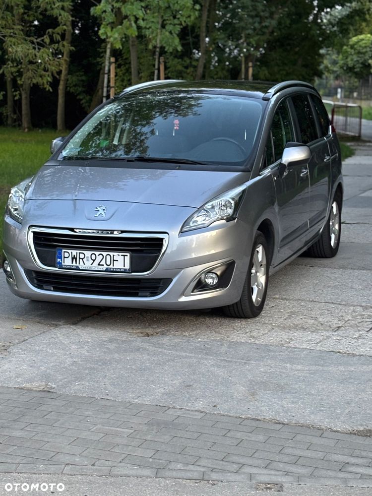 Peugeot 5008