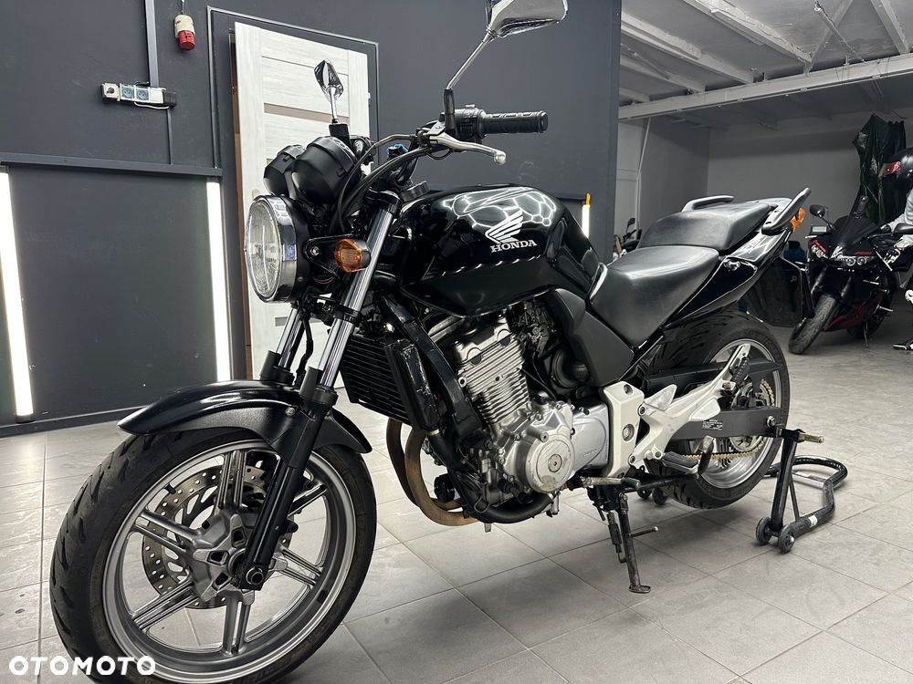Honda CBF - 22