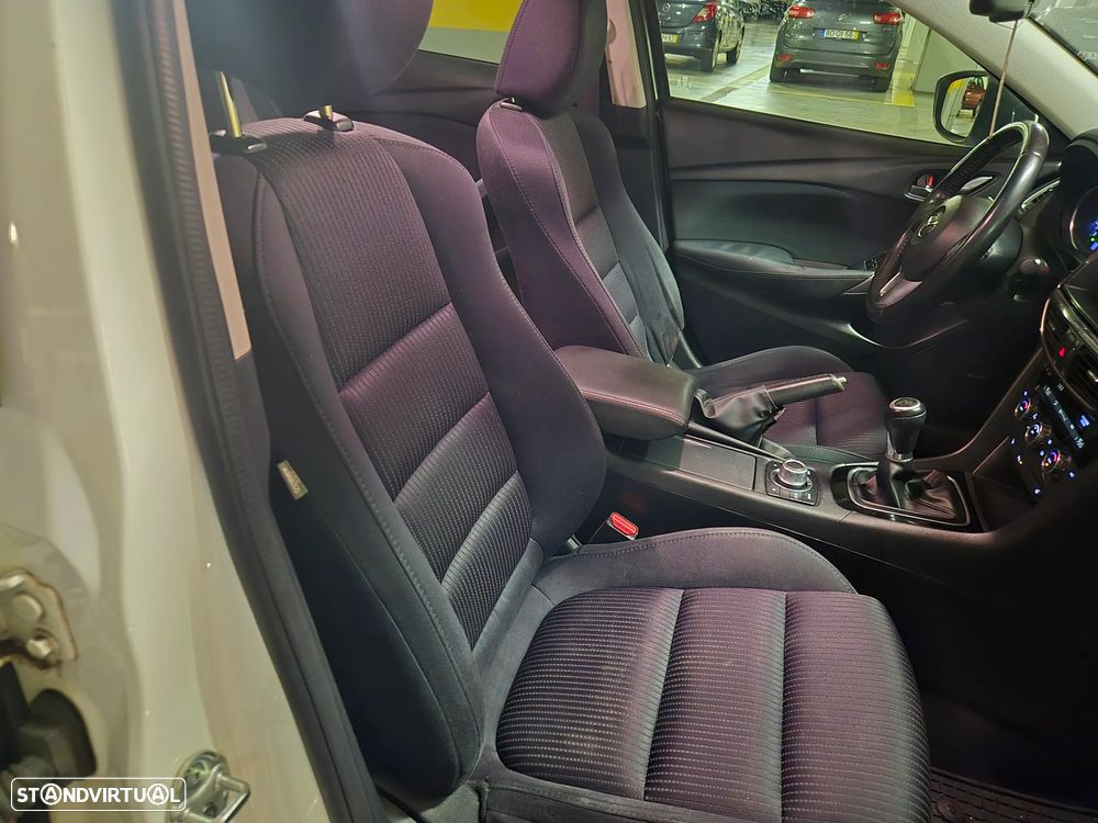 Mazda 6 2.2 SKY-D Evolve Navi 104g - 44