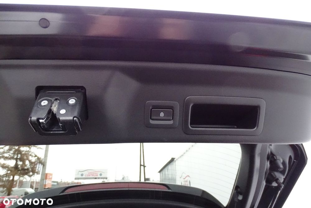 Mazda MX-30 e-SKYACTIV MAKOTO - 33