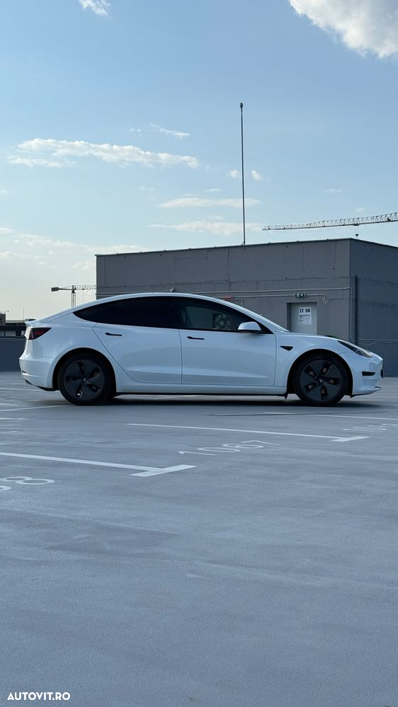 Tesla Model 3 Standard - 9