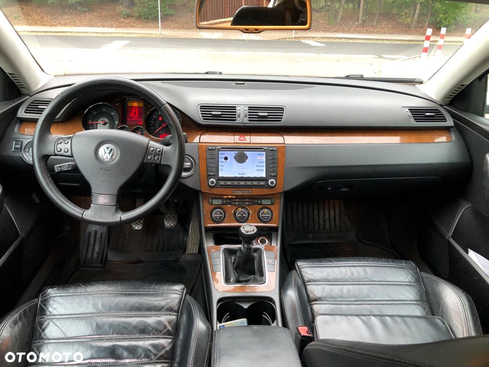 Volkswagen Passat 2.0 TDI Comfortline - 7