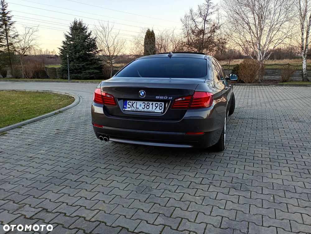 BMW Seria 5 520d - 9