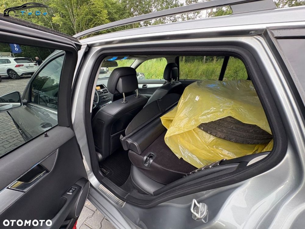 Mercedes-Benz Klasa C 180 Kompressor Automatik BlueEFFICIENCY Avantgarde - 26