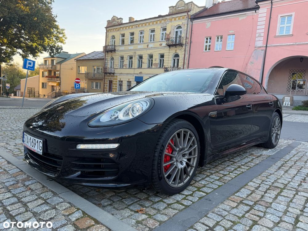 Porsche Panamera S - 22