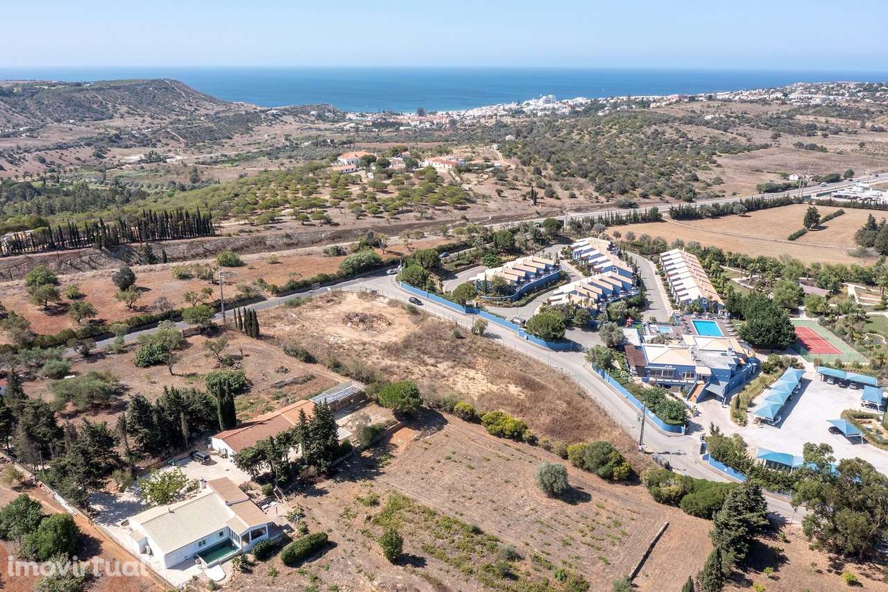 TERRENO URBANO PARA CONSTRUÇÃO COMERCIAL, PERTO DE LAGOS - Grande imagem: 4/10