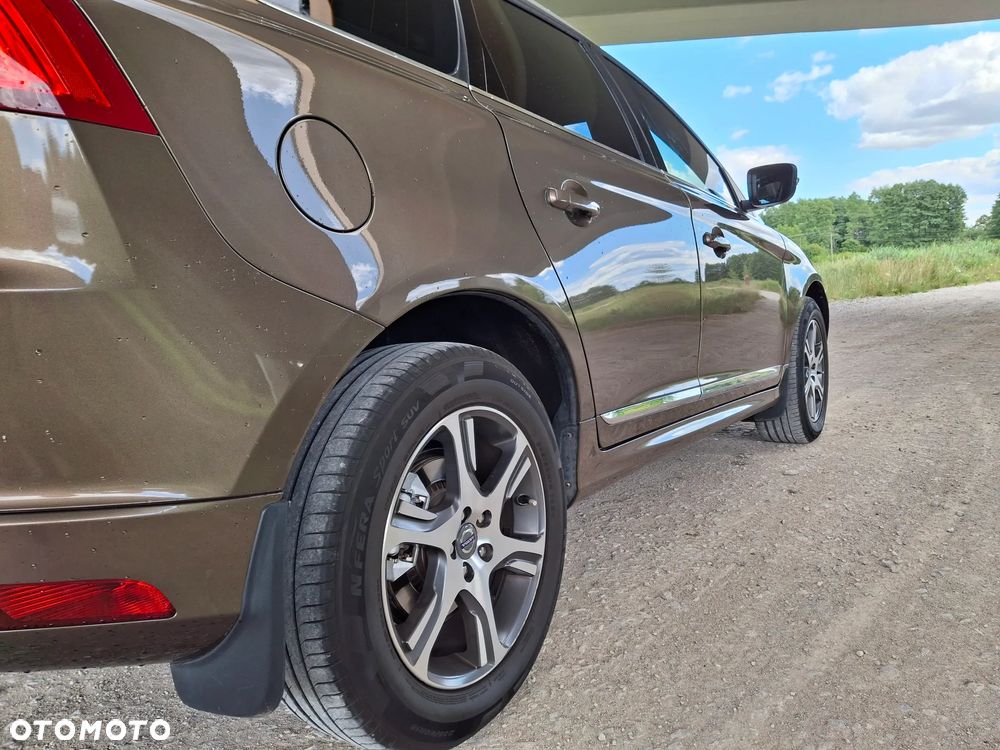 Volvo XC 60 D4 Drive-E Momentum - 21
