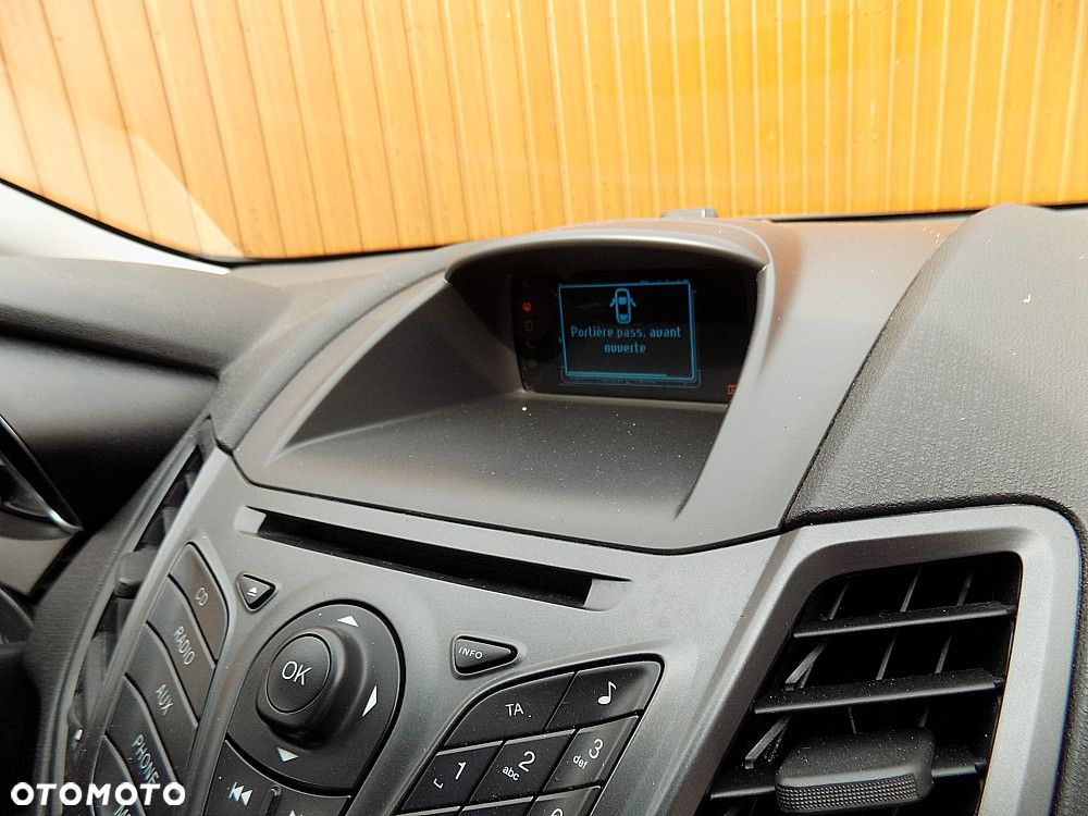 Ford Fiesta 1.0 Celebration - 16