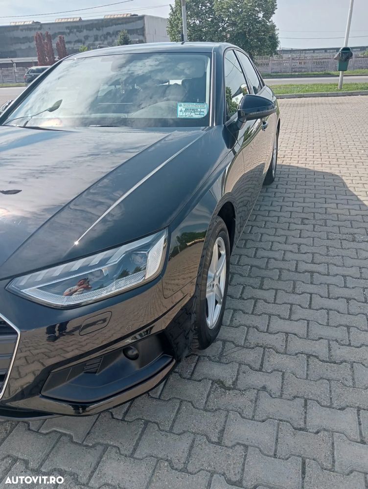 Audi A4 35 TFSI S tronic MHEV Basic - 2