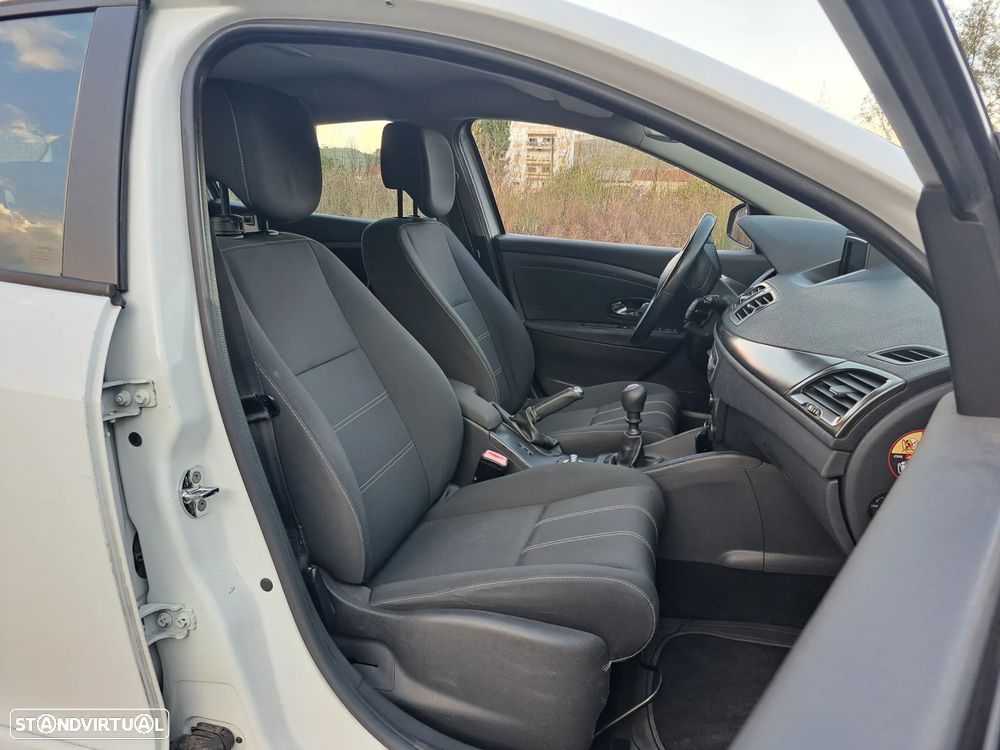Renault Mégane 1.5 dCi Confort - 13