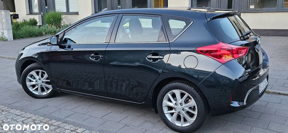 Toyota Auris 1.33 Dual-VVT-i START Edition - 25