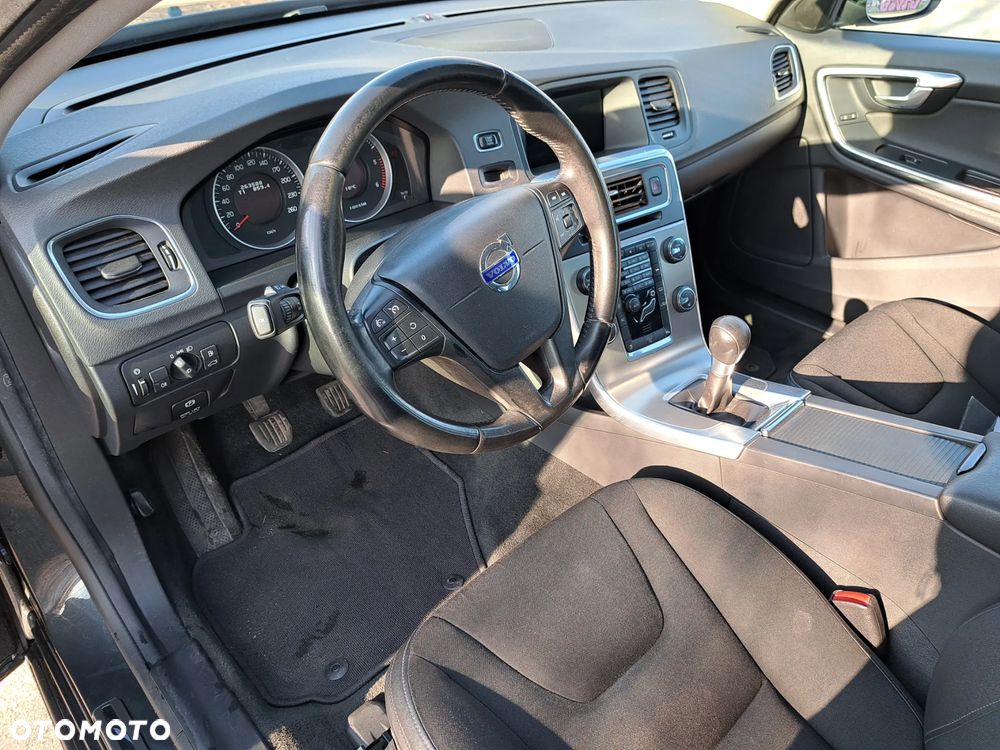 Volvo V60 D3 Kinetic - 12