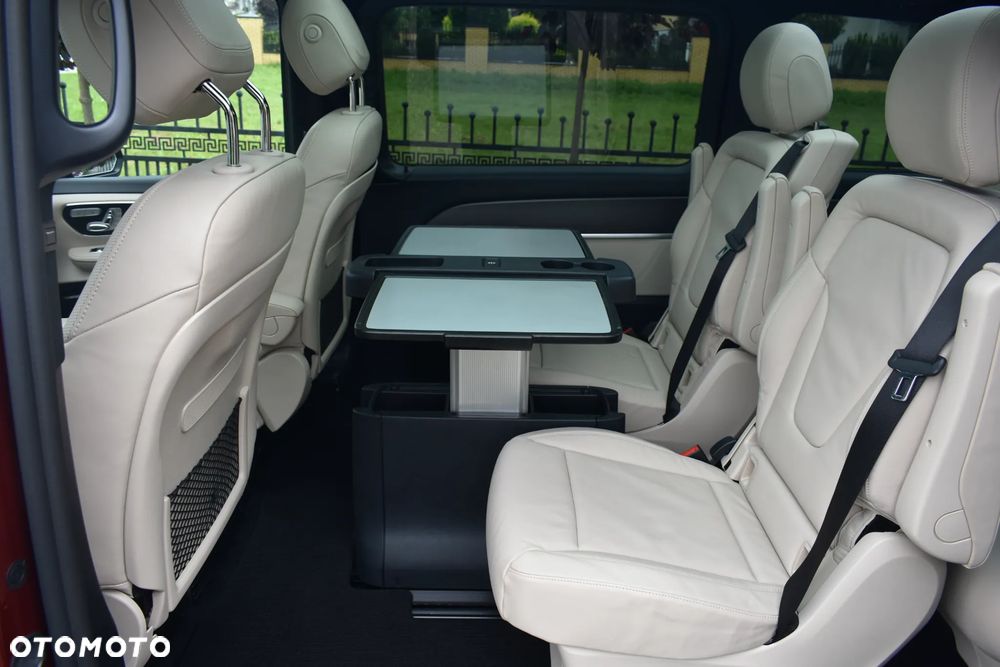 Mercedes-Benz Klasa V 300 d 4-Matic Exclusive 9G-Tronic (d³ugi) - 33