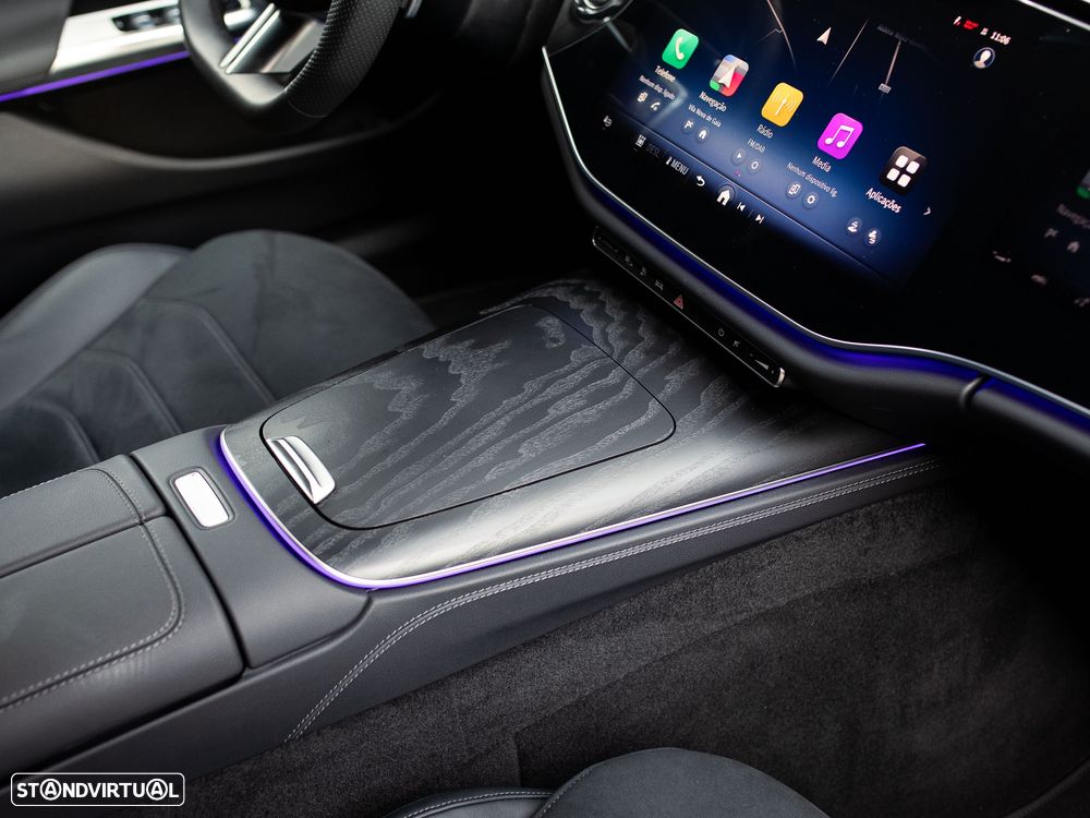 Mercedes-Benz E 300 de AMG Line - 32