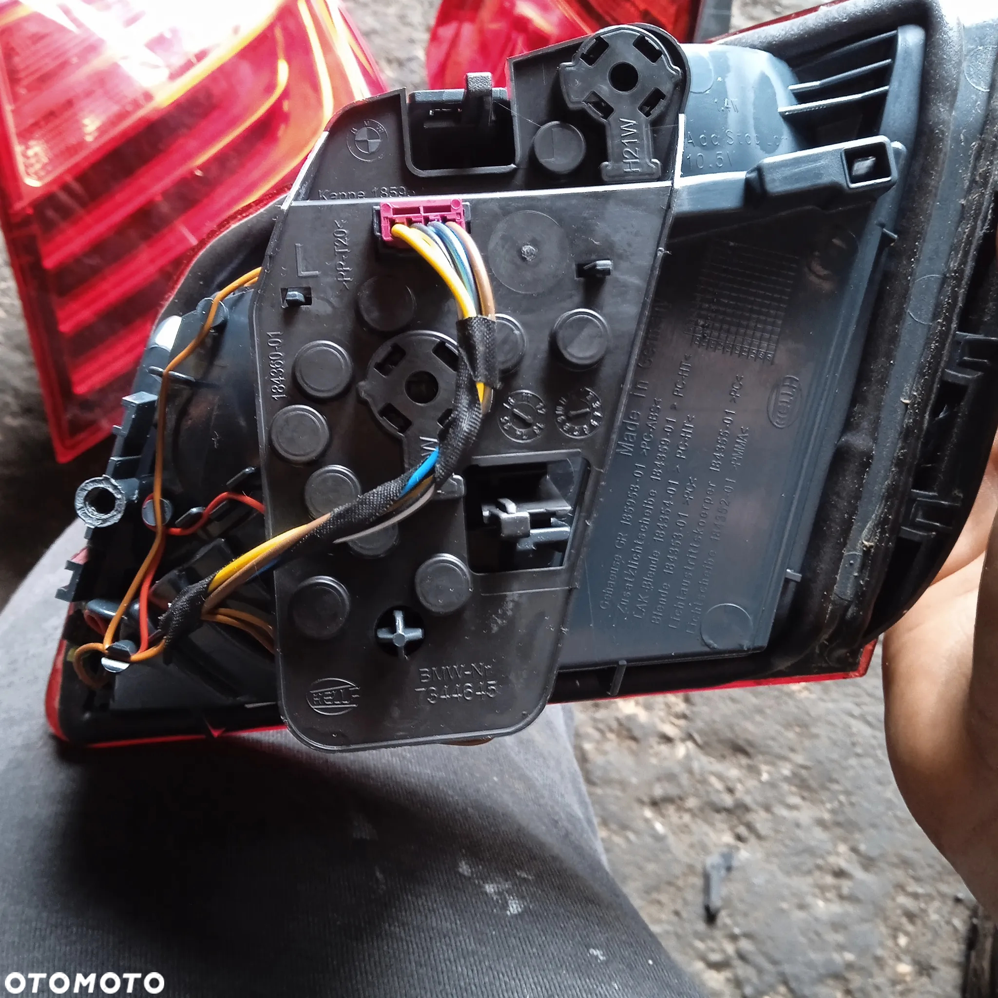 Lampa tylna lewa w klapę F10 7306163 - 2