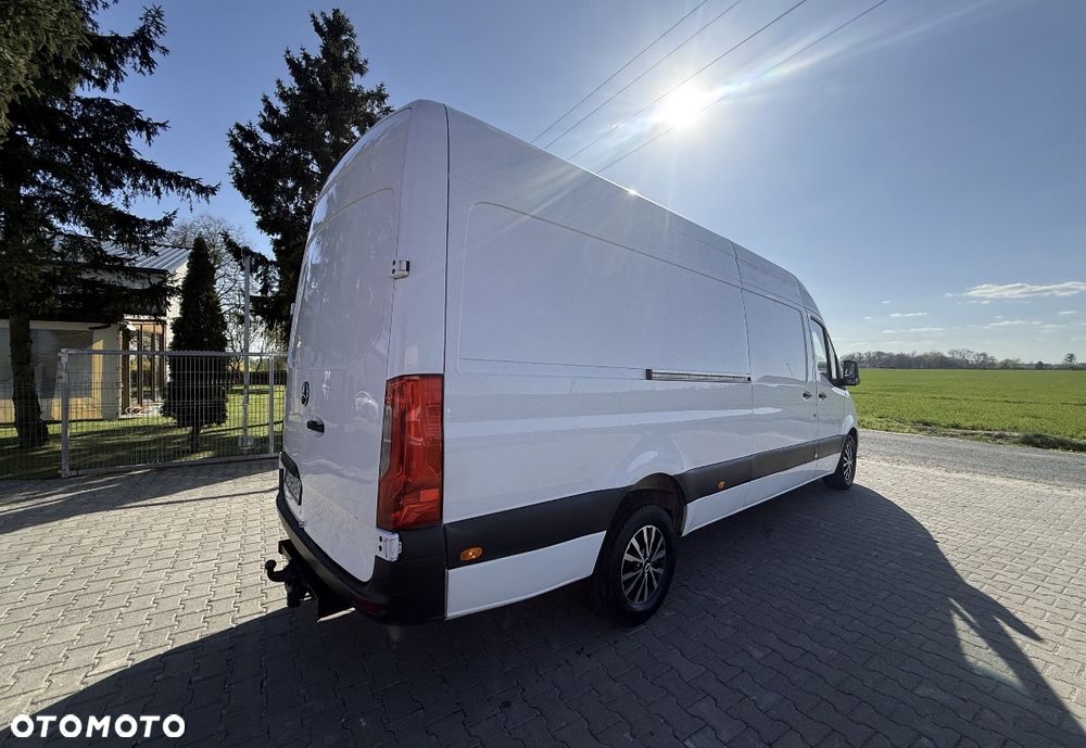 Mercedes-Benz Sprinter - 4
