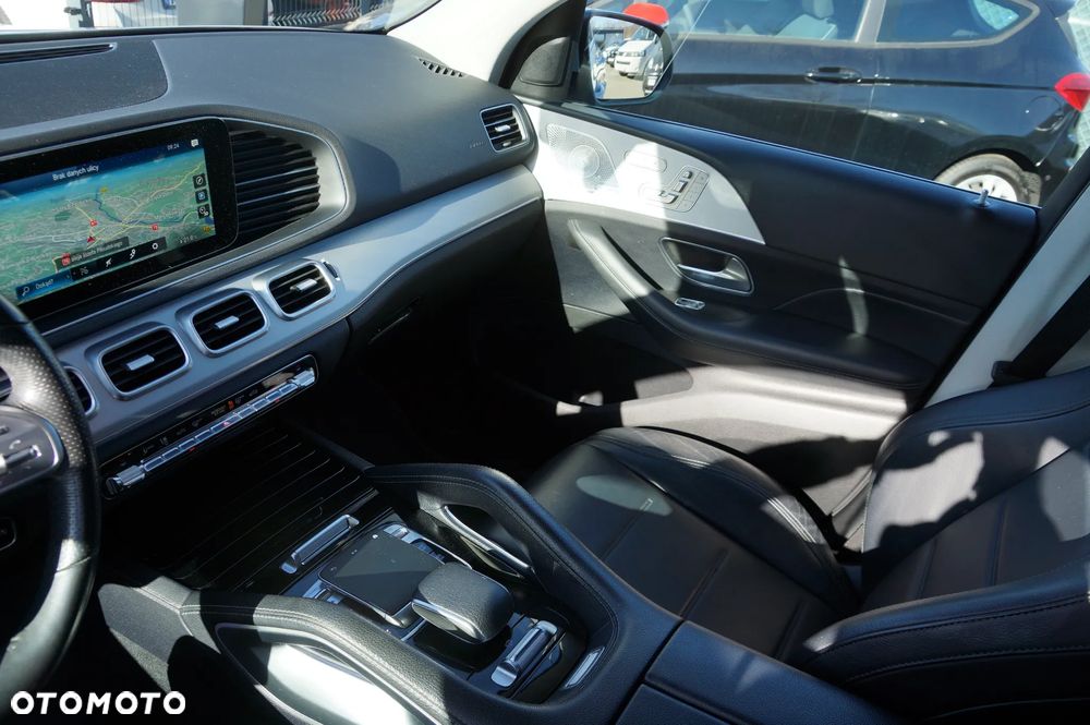 Mercedes-Benz GLE 350 d 4Matic 9G-TRONIC AMG Line - 23