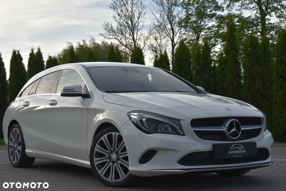 Mercedes-Benz CLA 200 7G-DCT UrbanStyle Edition - 20