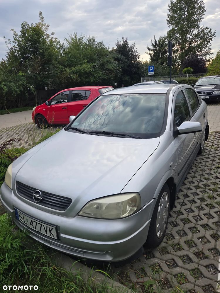 Opel Astra - 4