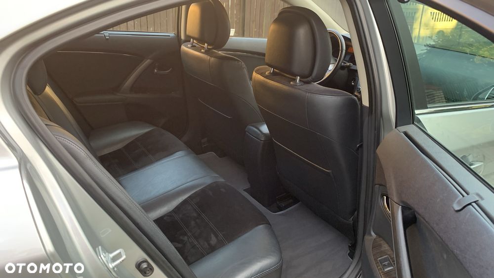 Toyota Avensis - 7