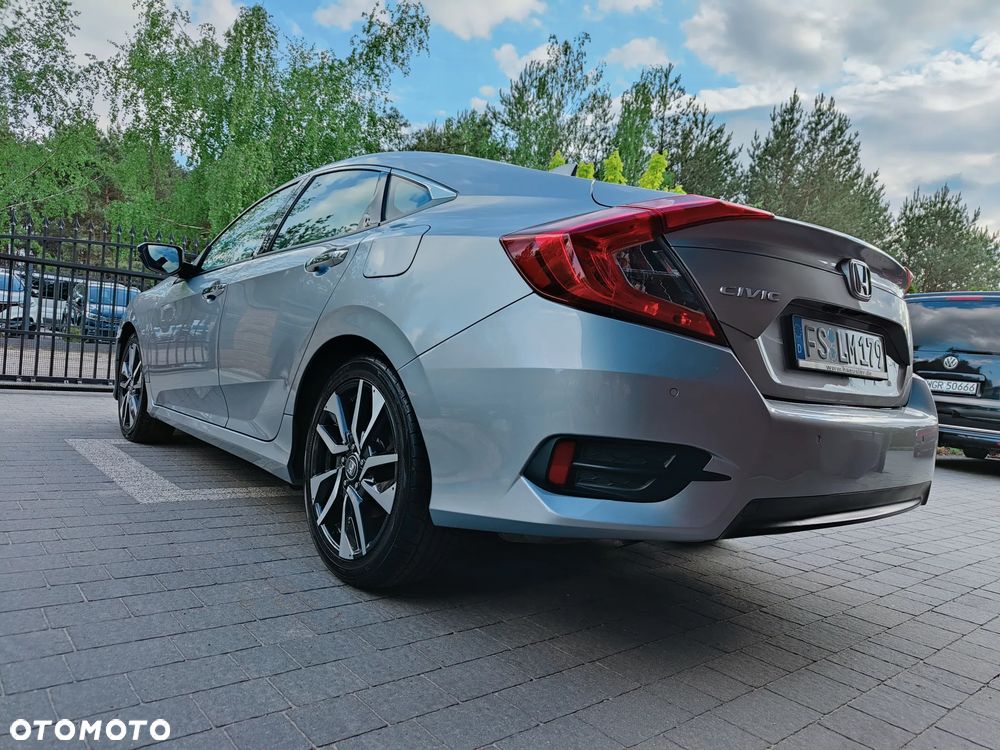 Honda Civic 1.5 i-VTEC Turbo CVT Executive - 4