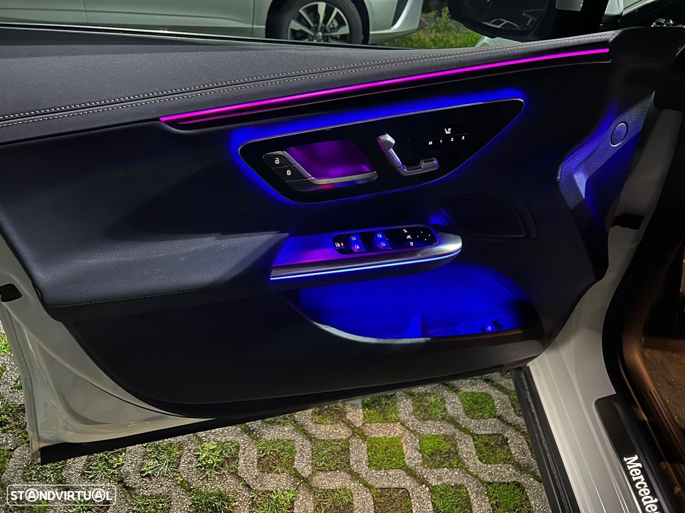 Mercedes-Benz EQE 300 Electric Art - 14