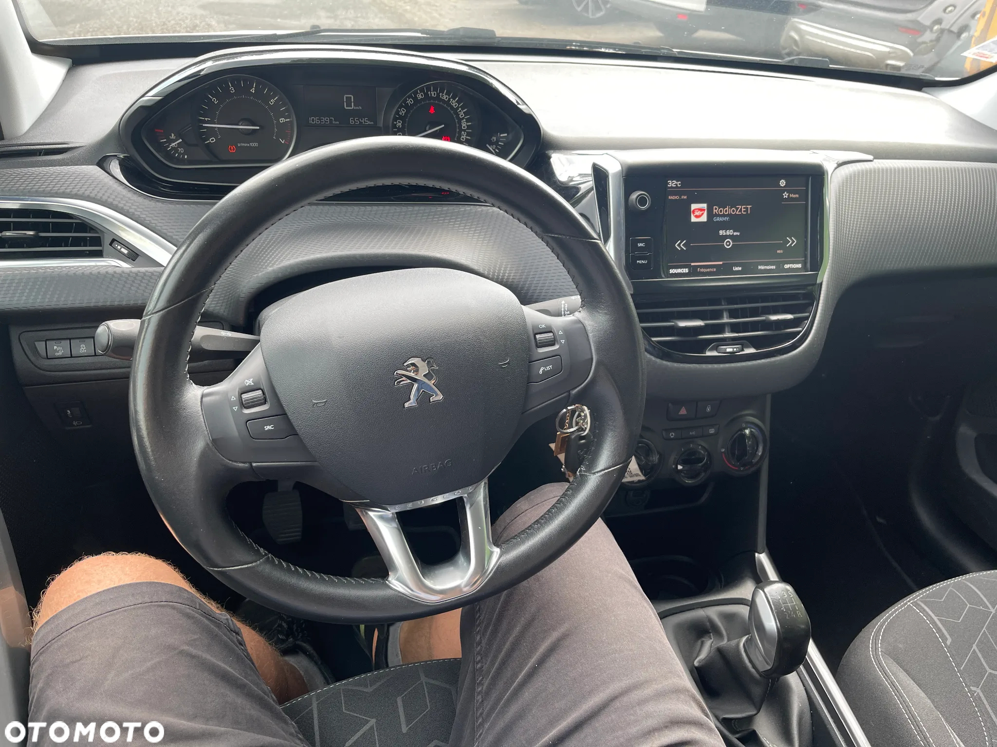 Peugeot 2008 1.2 Pure Tech Style - 22