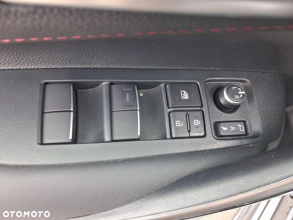 Toyota Corolla 2.0 Hybrid GR Sport Dynamic - 11