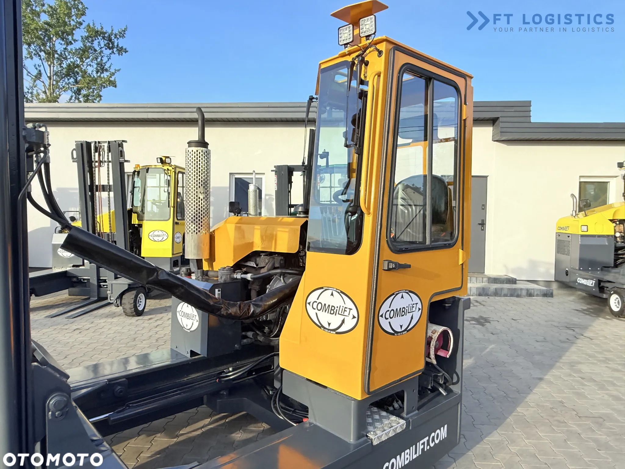 Combilift WÓZEK CZTEROKIERUNKOWY - WIELOKIERUNKOWY C3000 / GAZ/ DUPLEX 4500MM /JEDYNE 3096 MOTOGODZIN /  PRZESUW WIDEŁ / PEŁNA KABINA / STAN IDEALNY / Szeroka oferta wózków czterokierunkowych i bocznych, dopasowanych do różnorodnych potrzeb i zastosowań - 27