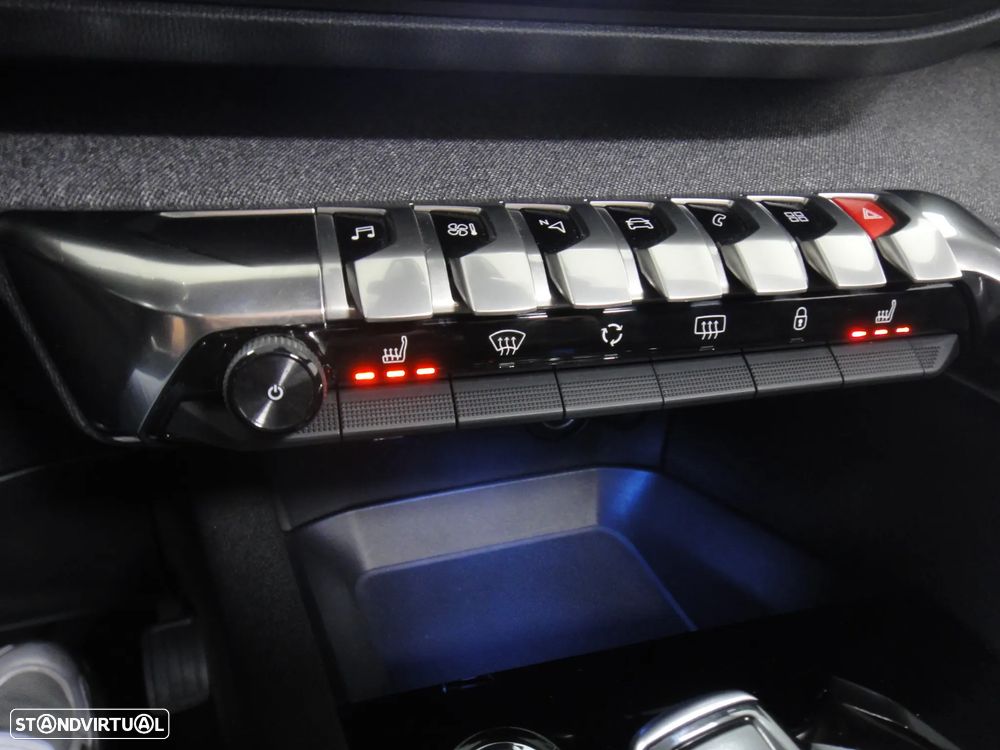 Peugeot 3008 1.2 PureTech GT Line EAT8 - 33