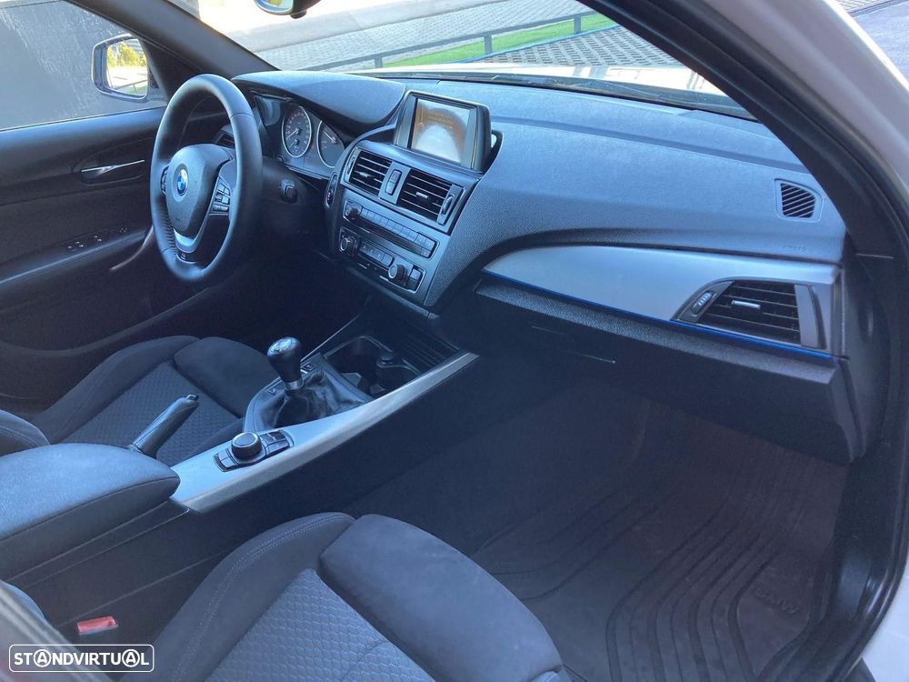 BMW 118 d Pack M - 25