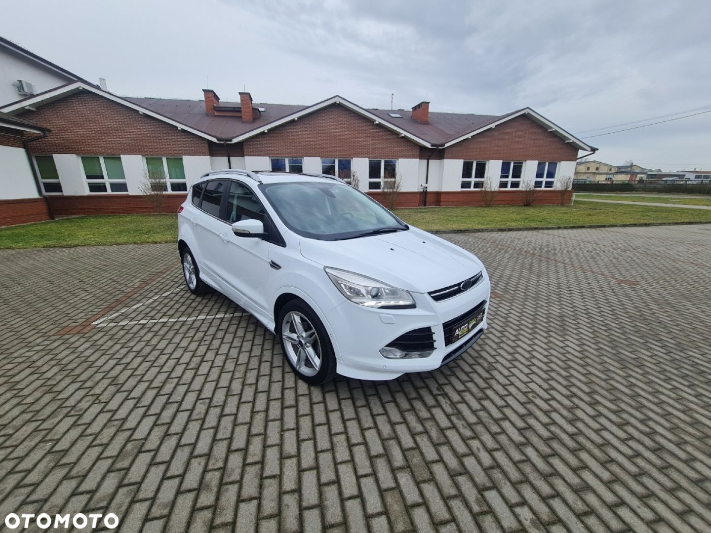 Ford Kuga - 40