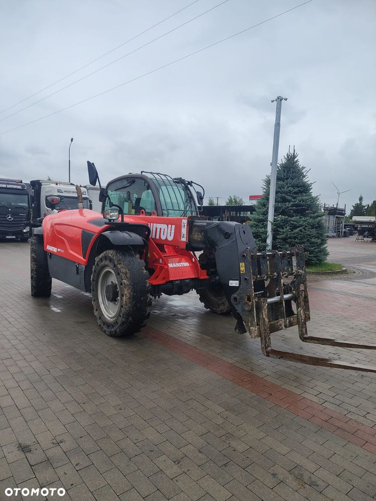Manitou MT835 - 9
