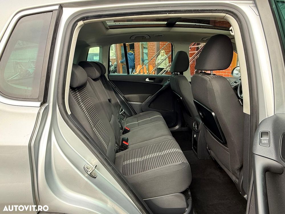 Volkswagen Tiguan - 12