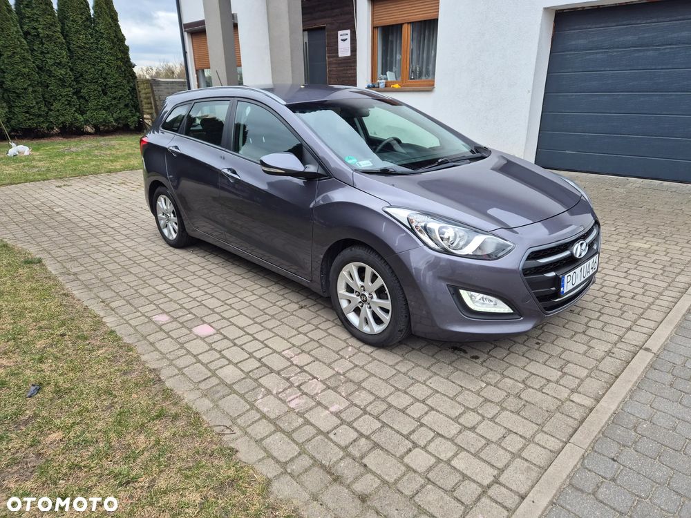 Hyundai i30 1.6 CRDi Fifa World Cup Edition - 3