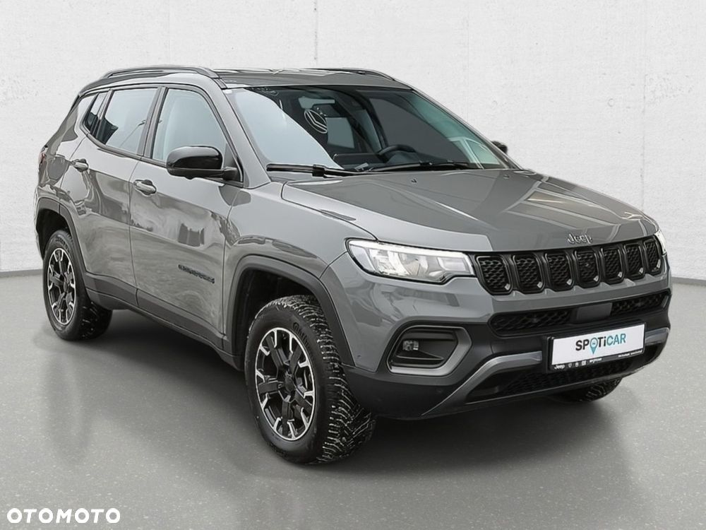 Jeep Compass - 9