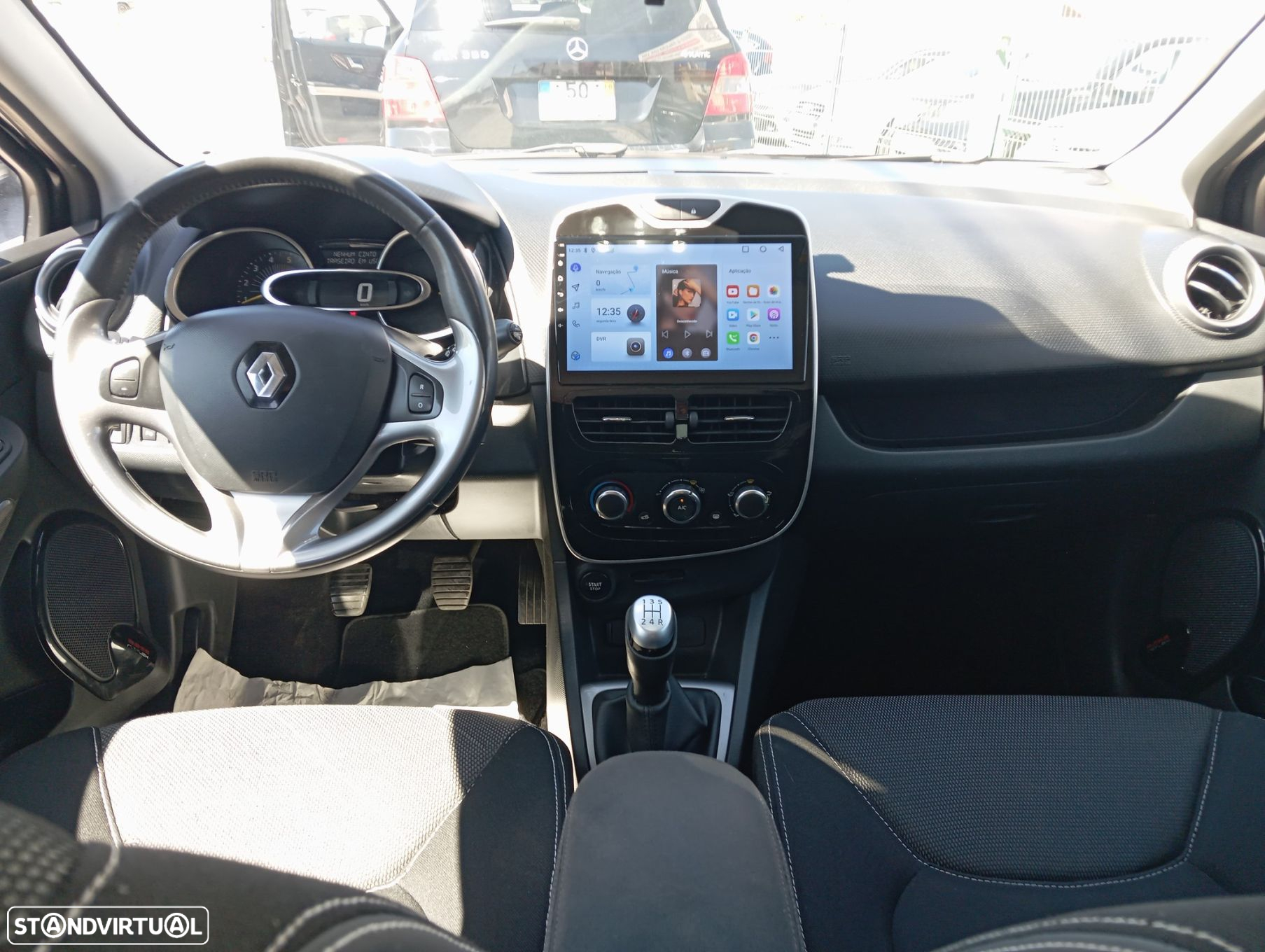 Renault Clio Sport Tourer 1.5 dCi Dynamique S - 15
