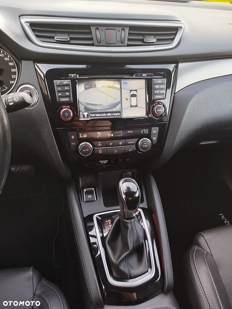 Nissan Qashqai 1.6 DCi Xtronic TEKNA - 14