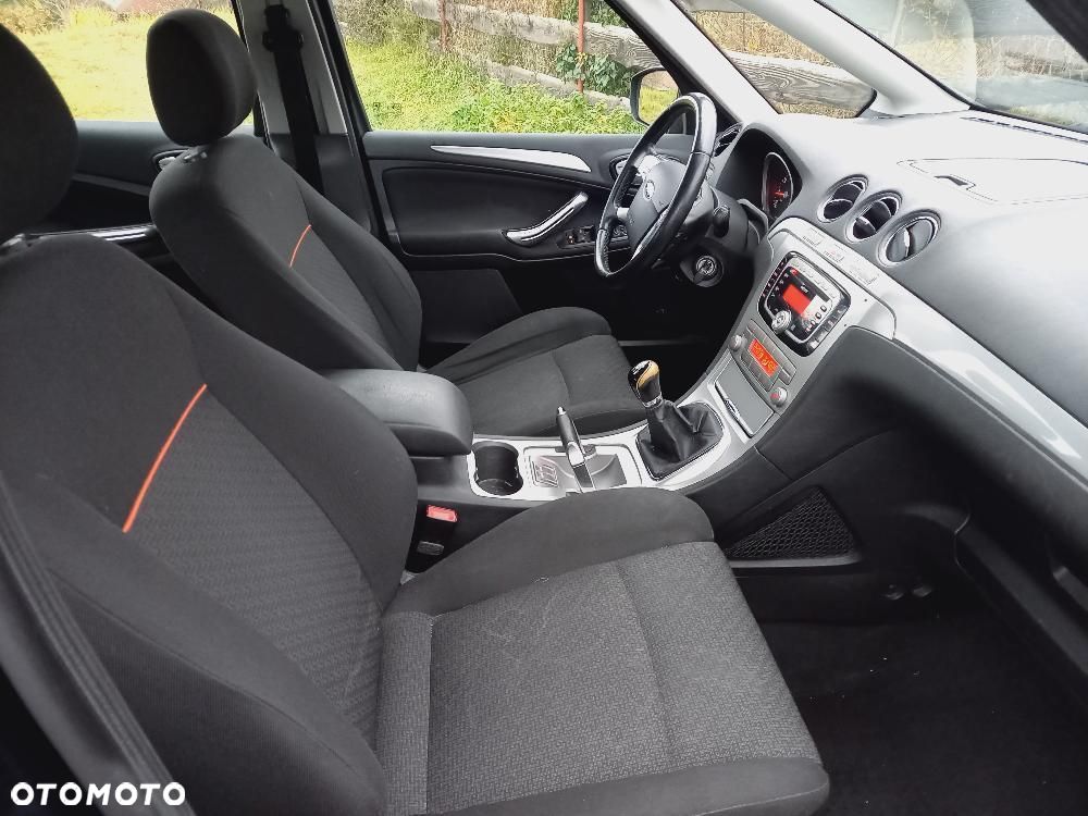 Ford S-Max 2.0 Ambiente - 34