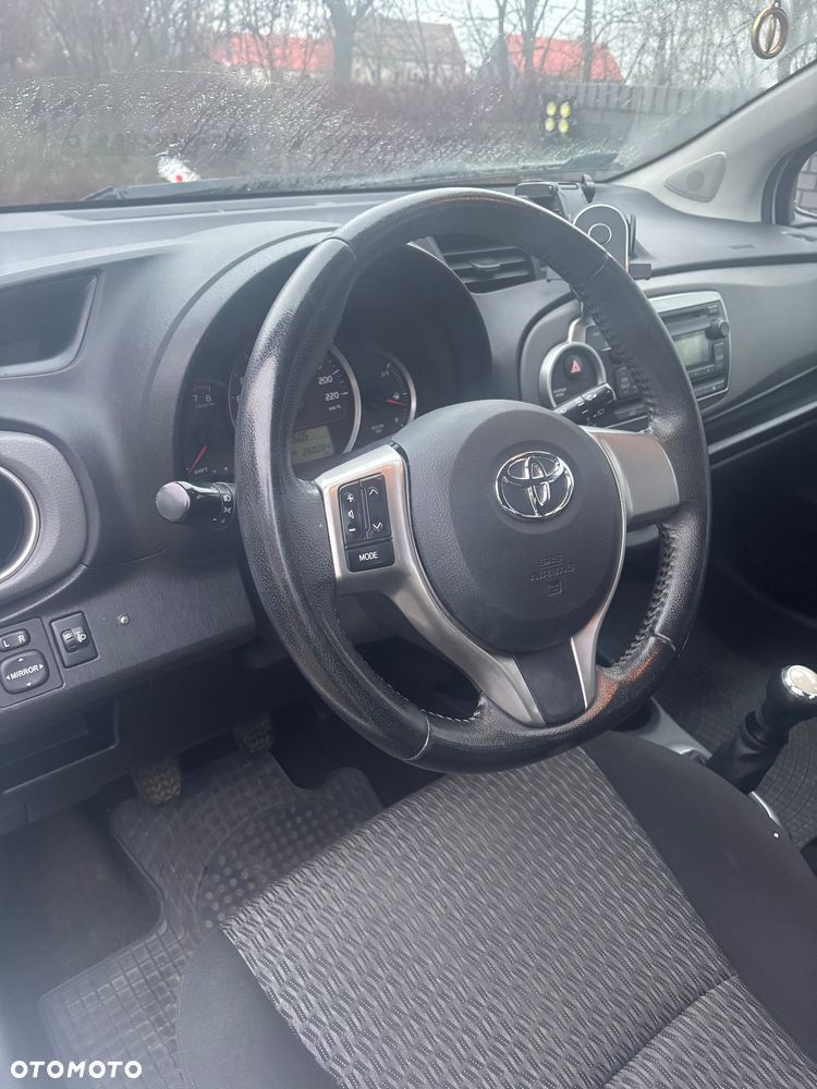 Toyota Yaris 1.0 Active - 6
