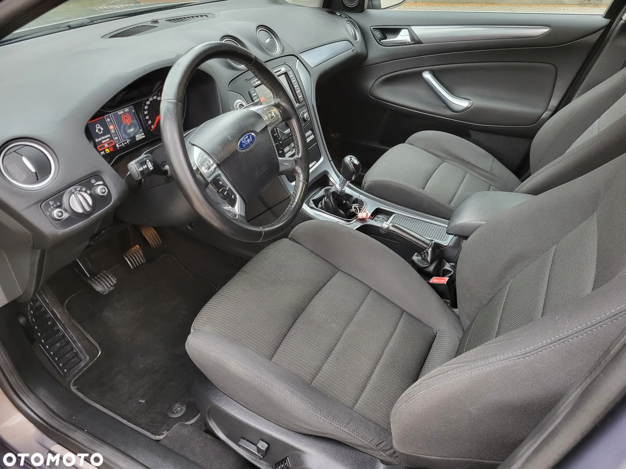 Ford Mondeo 1.6 T Titanium - 14