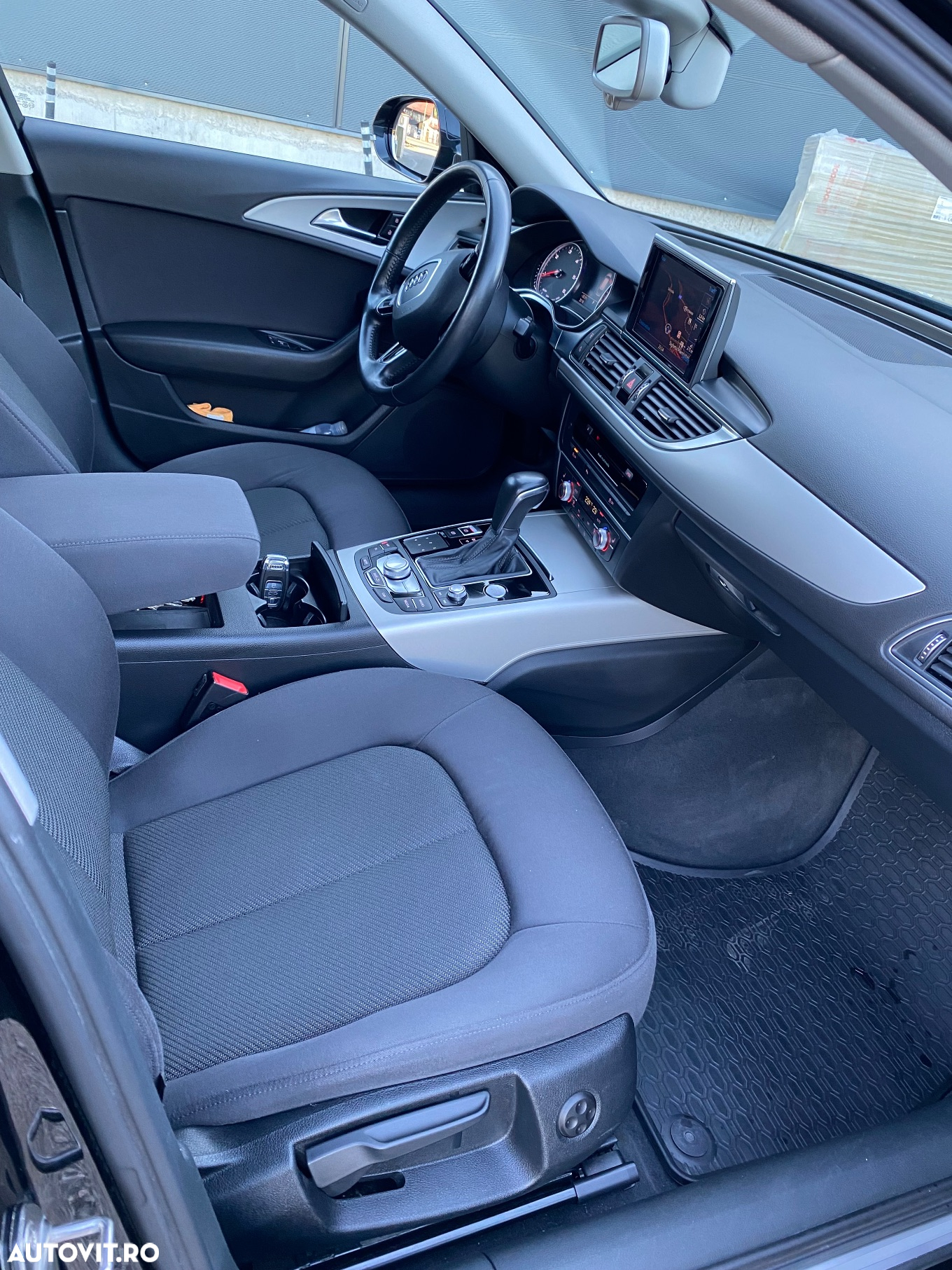 Audi A6 Avant 2.0 TDI Ultra DPF S tronic - 9