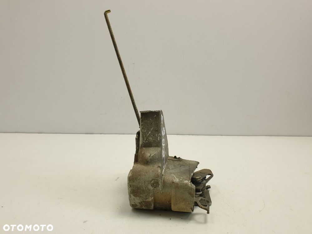 Mercedes C126 W126 COUPE SEC ZAMEK DRZWI LEWY - 4