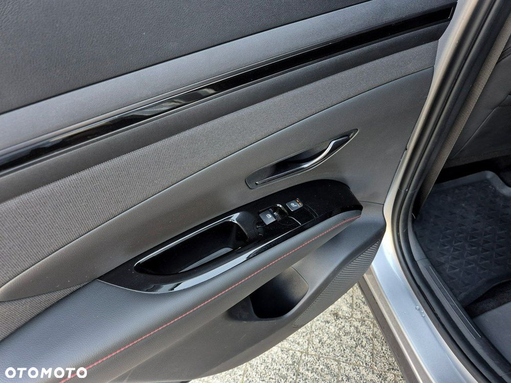 Hyundai Tucson 1.6 T-GDi N-Line 2WD DCT - 17