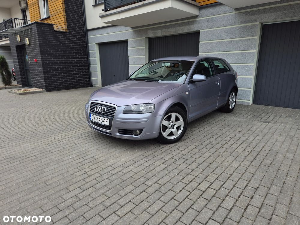 Audi A3 3-drzwiowe 1.6 Ambiente - 1