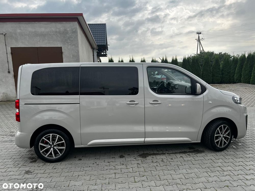 Peugeot Traveller - 4